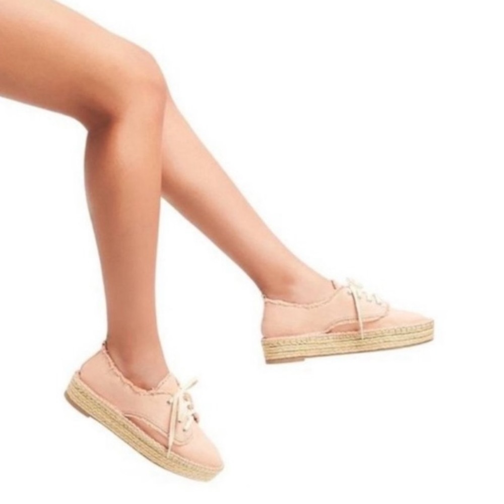 Dolce Vita platform lace up sneakers